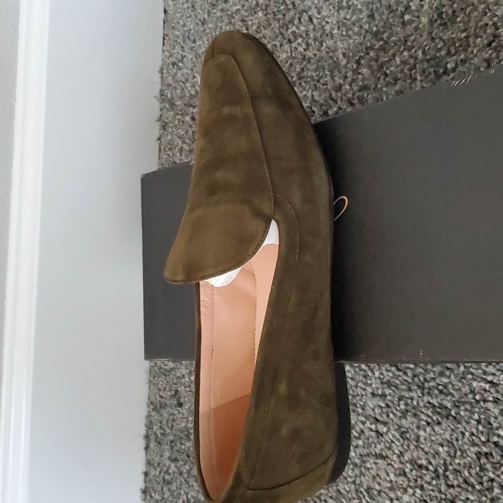 Flat olive green  suede